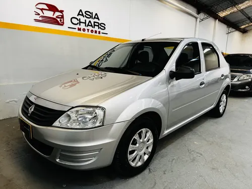 Renault Logan 2011