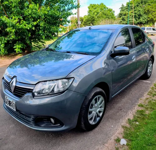 Renault Logan 2016