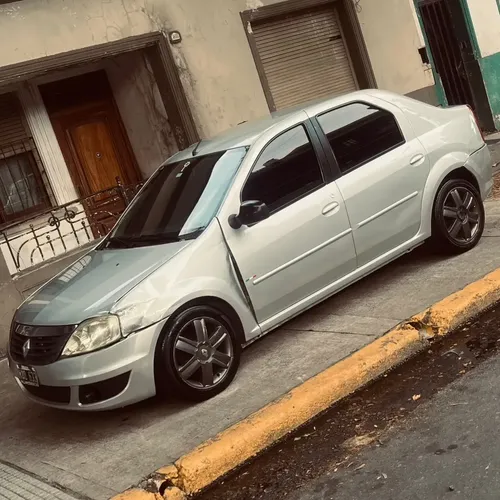 Renault Logan 2011