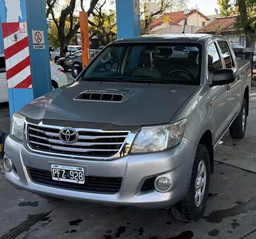 Toyota Hilux 2015