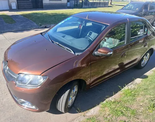 Renault Logan 2014