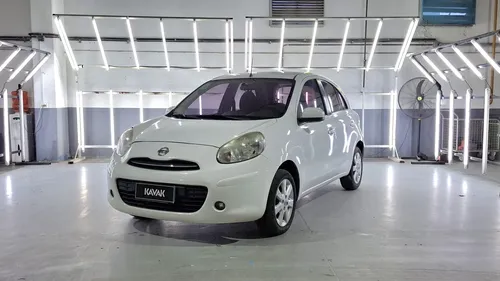 Nissan March 2013