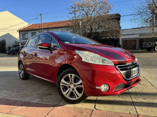 Peugeot 208 2015
