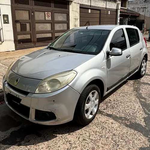 Renault Sandero 2012