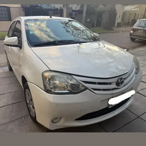 Toyota Etios 2015