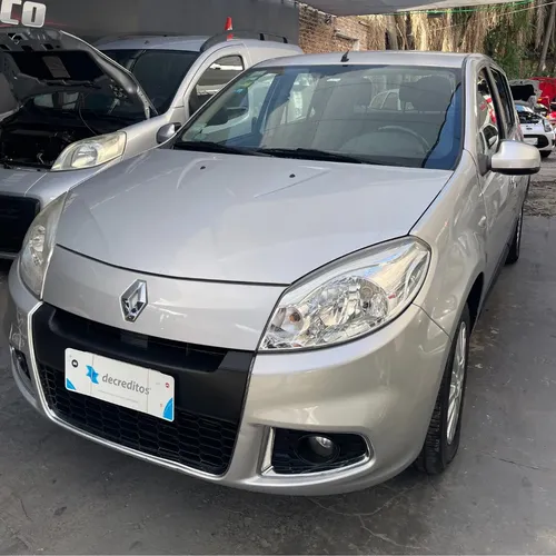 Renault Sandero 2011
