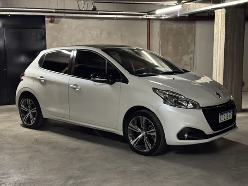 Peugeot 208 2020