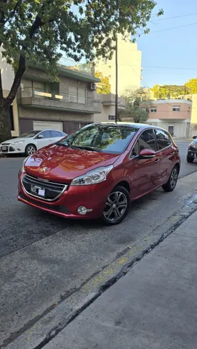 Peugeot 208 2014