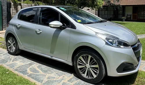 Peugeot 208 2020