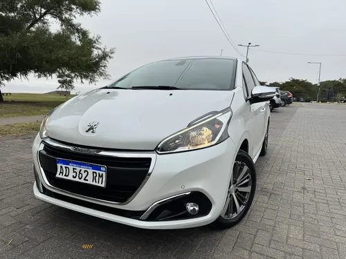 Peugeot 208 2019