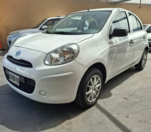 Nissan March 2015