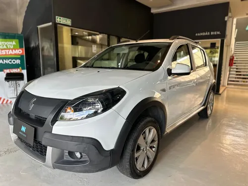 Renault Sandero Stepway 2014