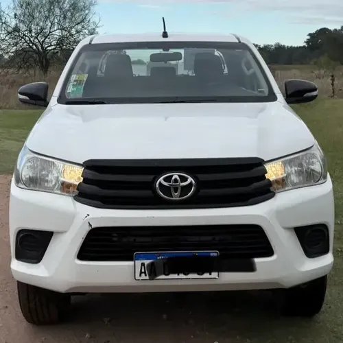 Toyota Hilux 2016