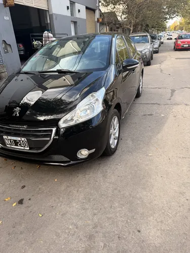 Peugeot 208 2014