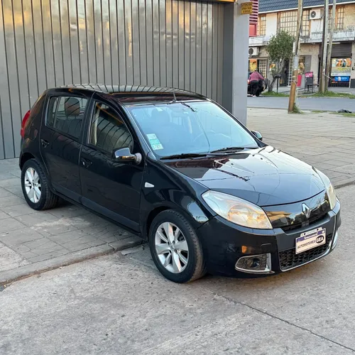 Renault Sandero 2011