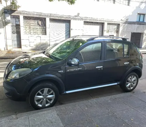 Renault Sandero Stepway 2011