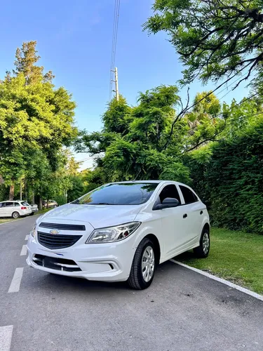 Chevrolet Onix 2016