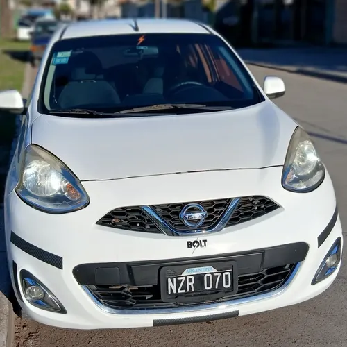 Nissan March 2014