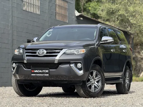 Toyota SW4 2017