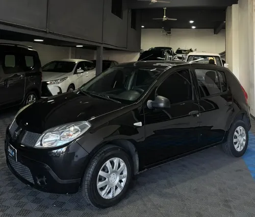 Renault Sandero 2011