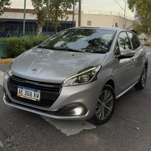 Peugeot 208 2020