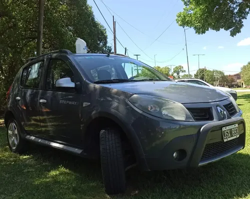 Renault Sandero Stepway 2011