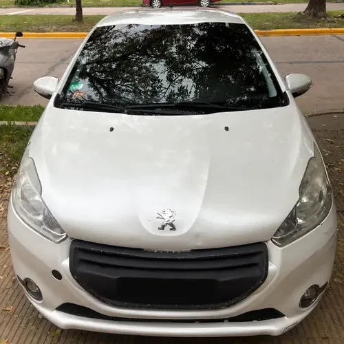 Peugeot 208 2015