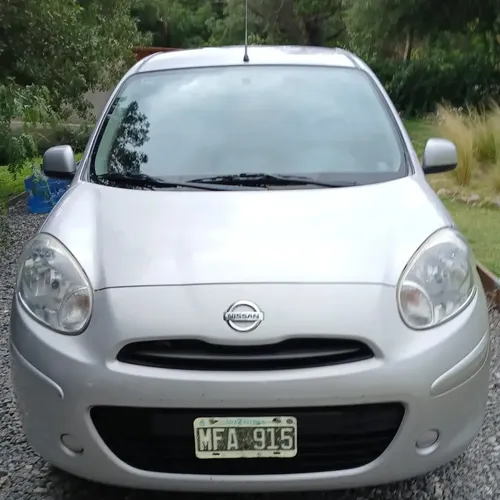 Nissan March 2013