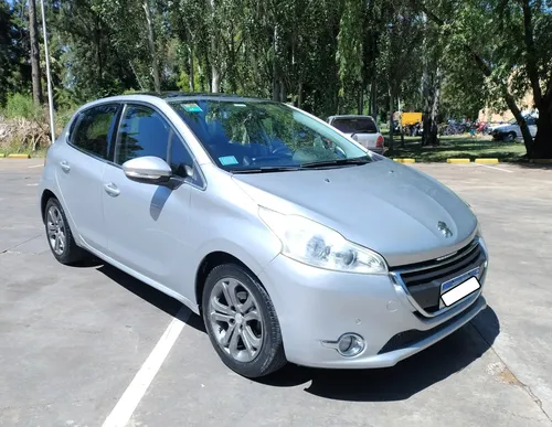 Peugeot 208 2016