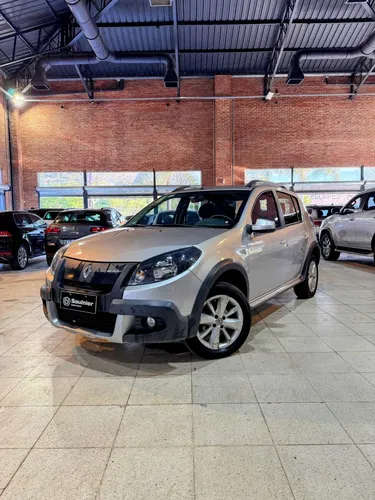 Renault Sandero 2015
