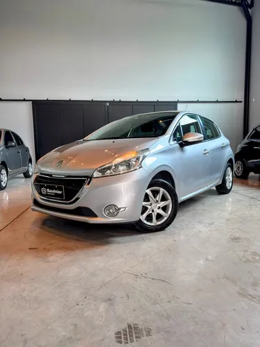Peugeot 208 2015