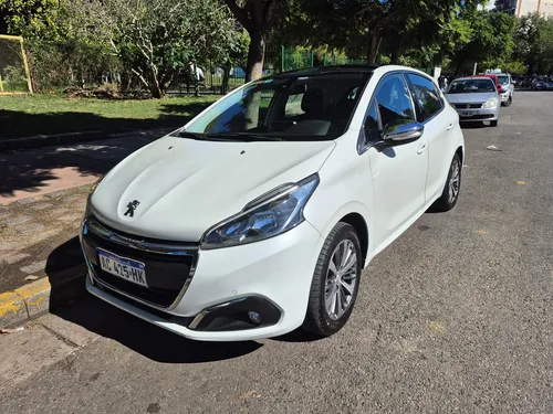 Peugeot 208 2018