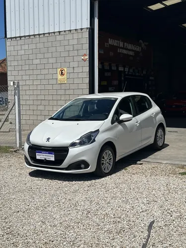 Peugeot 208 2020