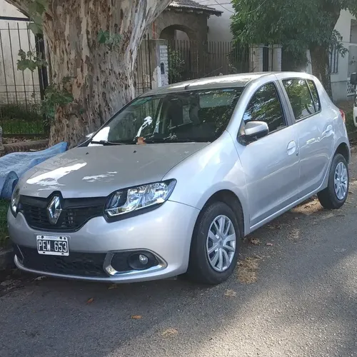Renault Sandero 2015