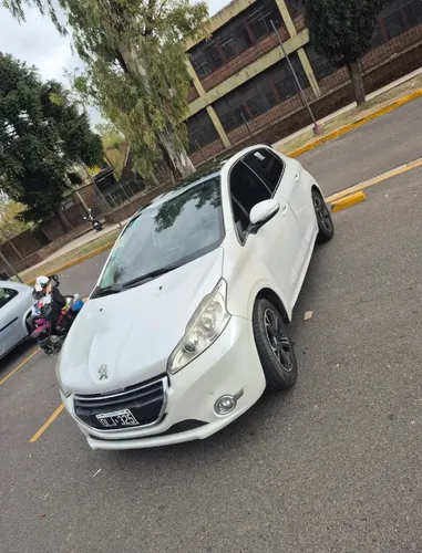 Peugeot 208 2015