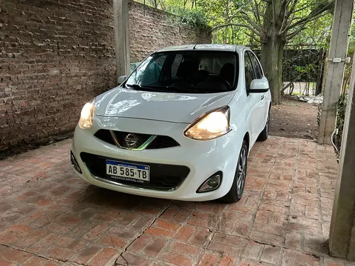 Nissan March 2017