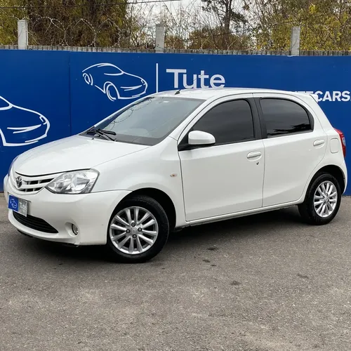 Toyota Etios 2015